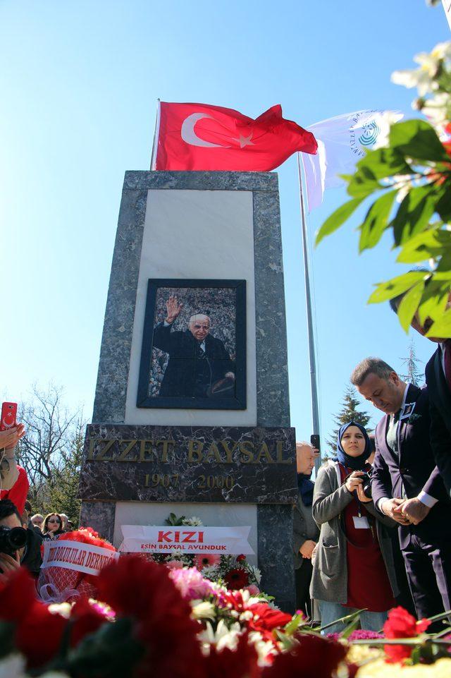 Hayırsever İzzet Baysal, ölümünün 19'uncu yıl dönümünde anıldı