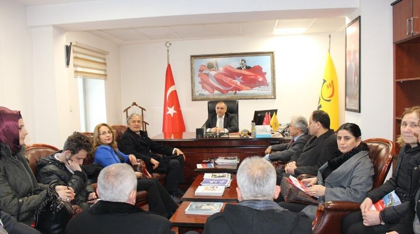 Ayan, kurum ziyaretlerini s&uuml;rd&uuml;r&uuml;yor