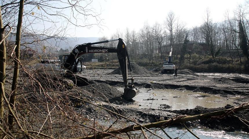 Sapanca G&ouml;l&uuml;&rsquo;n&uuml; besleyen Kurtk&ouml;y Deresi ıslah ediliyor