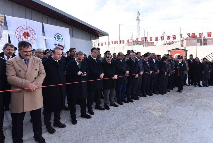 Cumhurbaşkanı Erdoğan, Ahlat Polis Güvenlik Noktası’nın açılışını gerçekleştirdi G2
