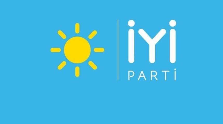 İzmir'de İYİ Parti'den istifalar
