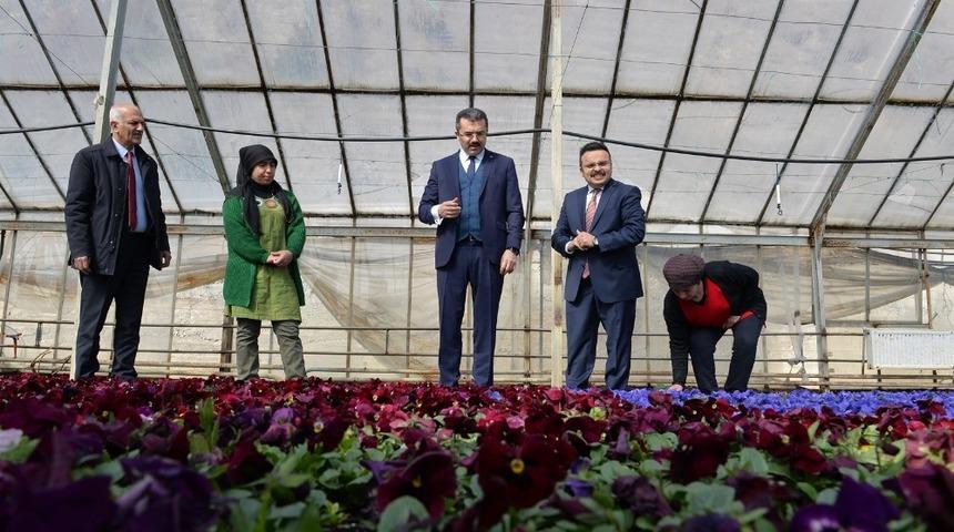 Vali Memiş, Uzundere il&ccedil;esini ziyaret etti