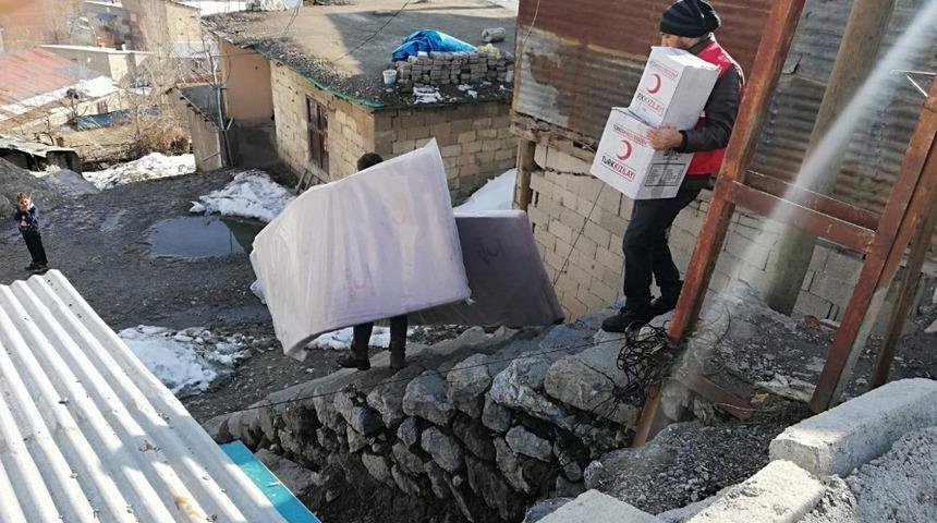 Kızılaydan Aktaş ailesine yardım eli