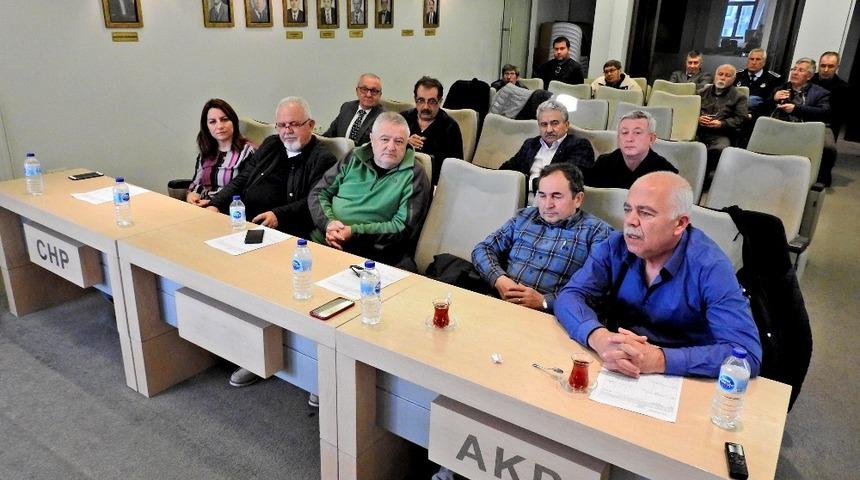 &Ccedil;eşme Belediyesi&rsquo;nin meclis &uuml;yeleri vedalaştı