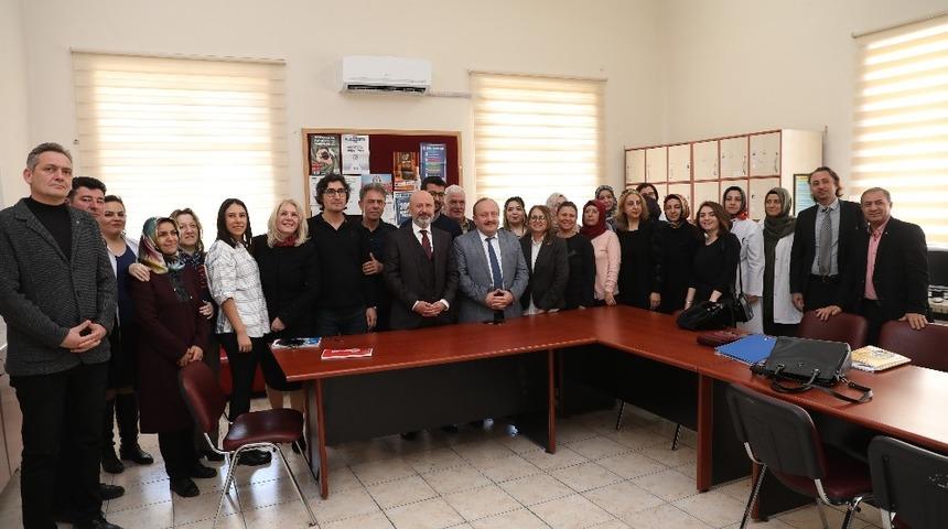 Başkan Çolakbayrakdar, "Çocuklarımız için mutlu olabilecekleri bir şehir inşa ediyoruz"