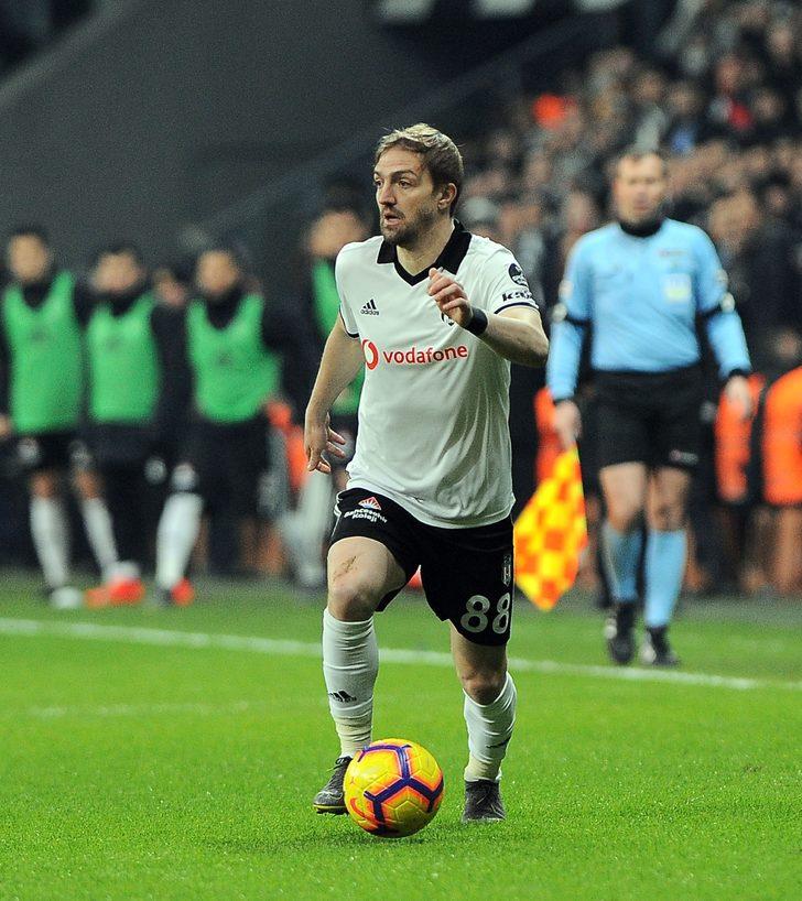 Şubat ayı spor gündeminde Beşiktaş-Fenerbahçe derbisi konuşuldu G3