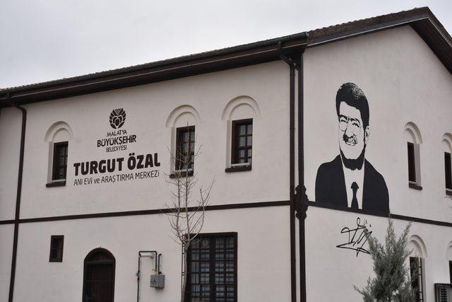 Turgut Özal için memleketi Malatya'da 'Anı Evi ve Araştırma Merkezi' açılacak