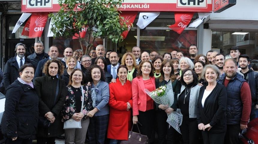 CHP&rsquo;li &Ccedil;alkaya: "Bal&ccedil;ova 15 yıldır hizmette İzmir&rsquo;e ve T&uuml;rkiye&rsquo;ye &ouml;rnek oldu"