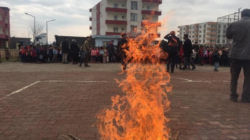 Kozluk&rsquo;ta &ouml;ğrencilere y&ouml;nelik yangın tatbikatı