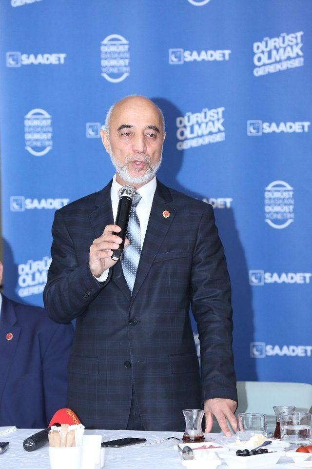 Saadet Partisi Adana belediye başkan adayları tanıtıldı