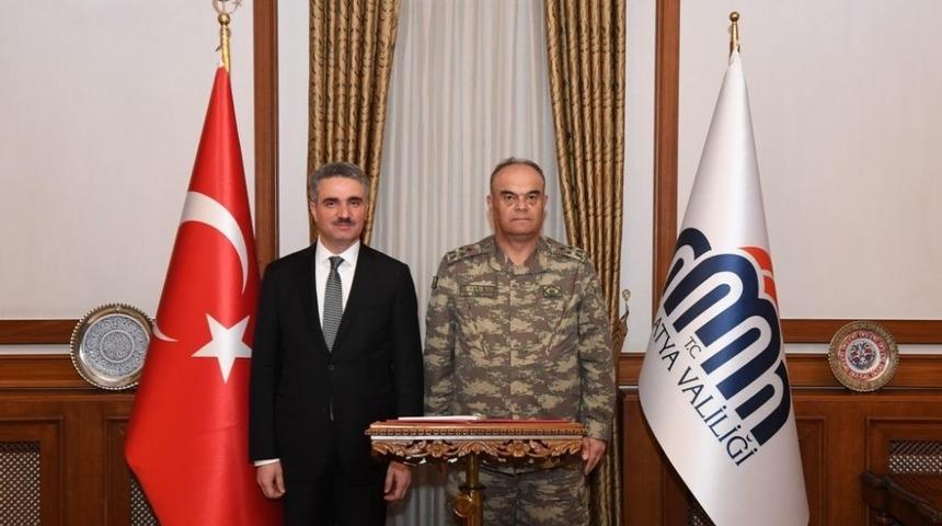 Korgeneral Yayla&rsquo;dan Vali Baruş&rsquo;a ziyaret