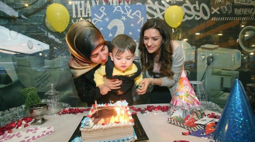 Alp Aslan&rsquo;ı doğum g&uuml;n&uuml;nde yalnız bırakmadılar