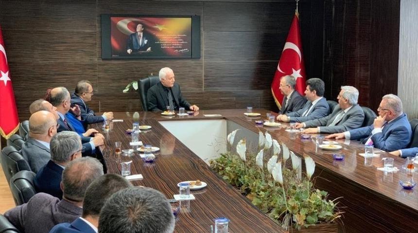 Rekt&ouml;rler Gaziantep İslam Bilim ve Teknoloji &Uuml;niversitesinde buluştu