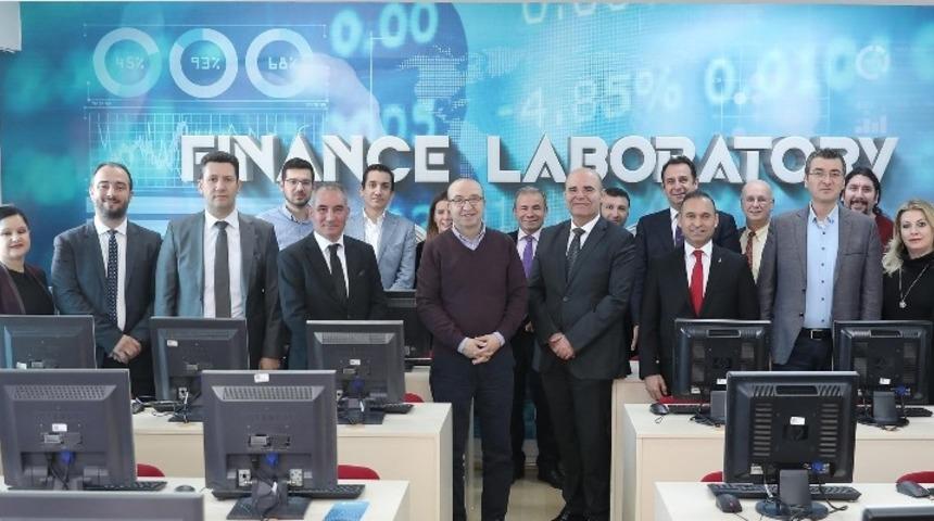 Trakya &Uuml;niversitesinde &ldquo;Finans Laboratuvarı&rdquo; heyecanı