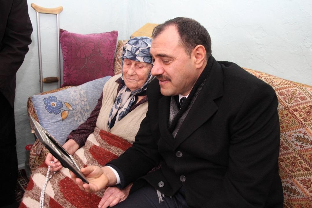 91 yaşındaki şehit annesi: "Ya şehit olurum, ya gazi diyerek gitti"