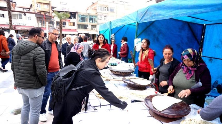 Anneler okul bah&ccedil;esi i&ccedil;in kolları sıvadı