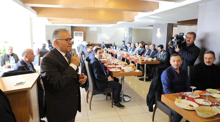 Başkan Memduh B&uuml;y&uuml;kkılı&ccedil;, "Başarıyı esnaf ve sanatkarlar ile birlikte kazandık"