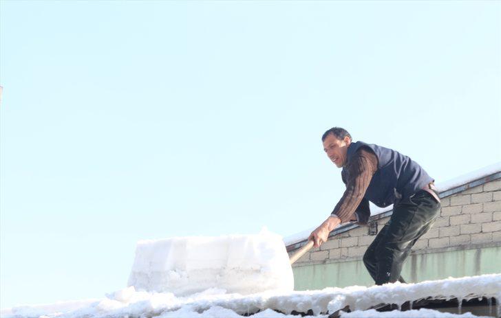 Beyaz çile ekmek kapıları oldu  G1