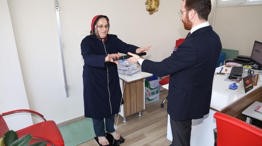 Burhaniye Belediyesi&rsquo;nin obeziteyle m&uuml;cadele savaşı s&uuml;r&uuml;yor