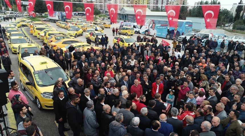 Adana’ya 30 taksici kulübesi