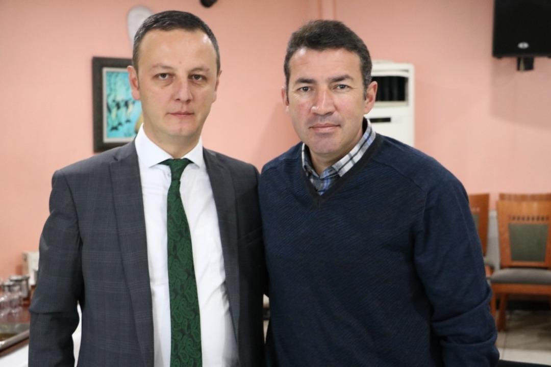 AK Parti teşkilatı basınla bir araya geldi