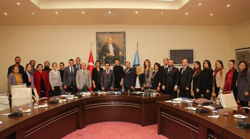 G&uuml;ney Kariyer Fuarı Akdeniz &Uuml;niversitesi&rsquo;nde