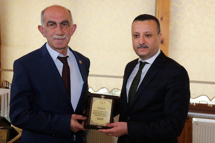 Vali Taşbilek’ten Meclis üyelerine teşekkür G5