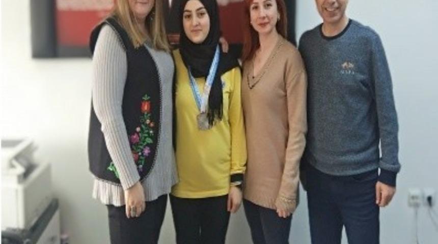 Diyarbakırlı Nazlıcan&rsquo;dan T&uuml;rkiye ikinciliği