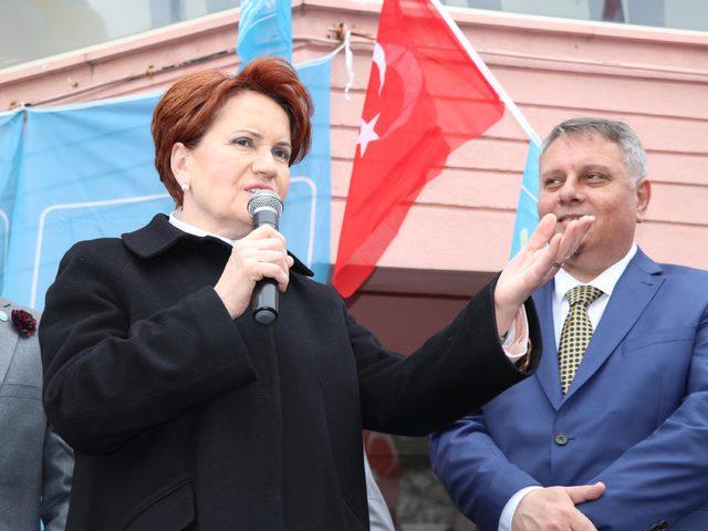 Akşener: 'Beka'nın arkasında ekonominin konuşulmasını ortadan kaldırmak var