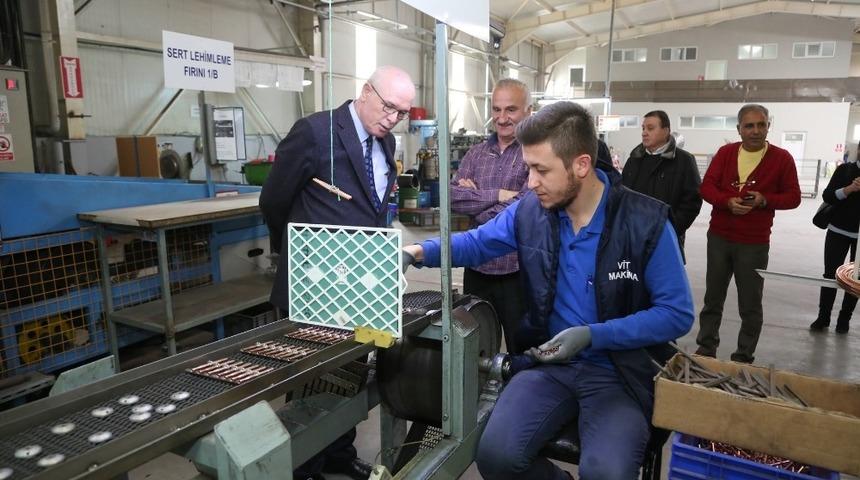 Kazım Kurt iş&ccedil;ilerle buluşmaya devam ediyor