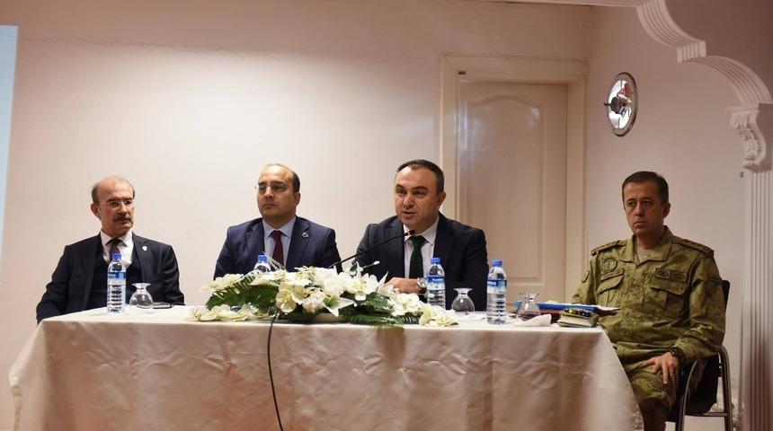 Elbeyli il&ccedil;esinde se&ccedil;im g&uuml;venliği toplantısı