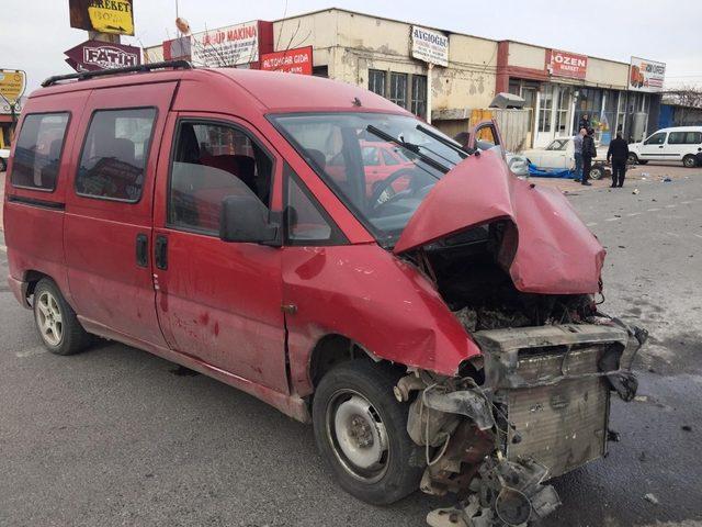 Kayseri’de 1 kişinin hayatını kaybettiği kaza güvenlik kamerasında