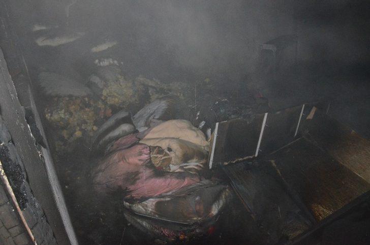 Bacadan düşen kıvılcım evi kullanılamaz hale getirdi G1