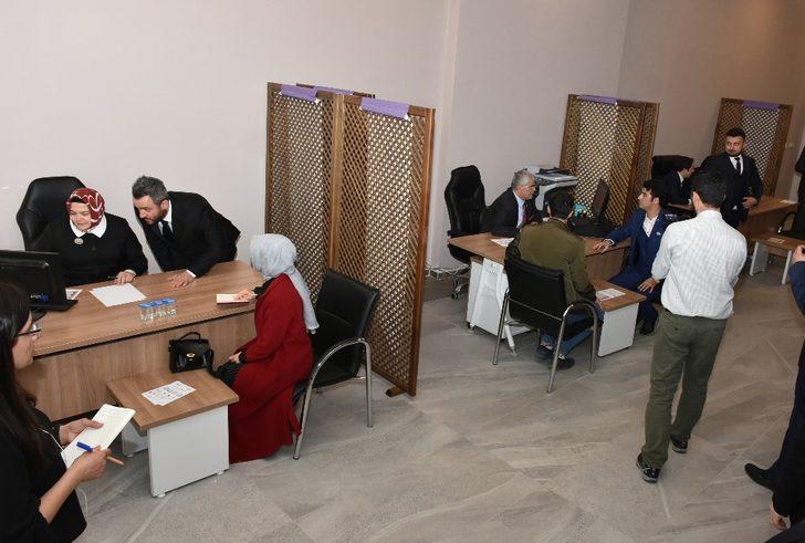 Kariyer Okulunun ilk kariyer danışmanı Cumhurbaşkanı Başdanışmanı Prof. Dr. Gürcan oldu G5