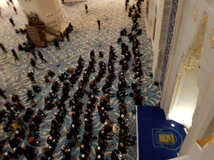 Çamlıca Camii'nde ilk ezan okundu ve ilk ibadet gerçekleştiriliyor! G3