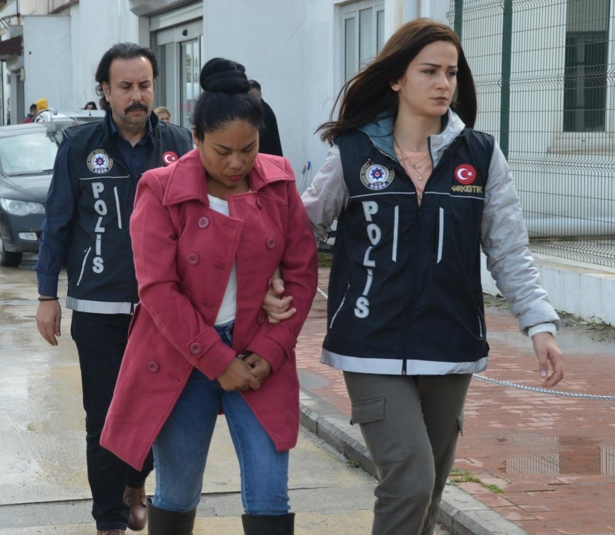 Uyuşturucuyla yakalanan Brezilyalı kadın, "Fuhuş i&ccedil;in geldim" dedi