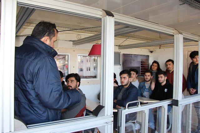 Avrasya Üniversitesi Acil Durum ve Afet Yönetimi Programı öğrencilerine ders verdiler