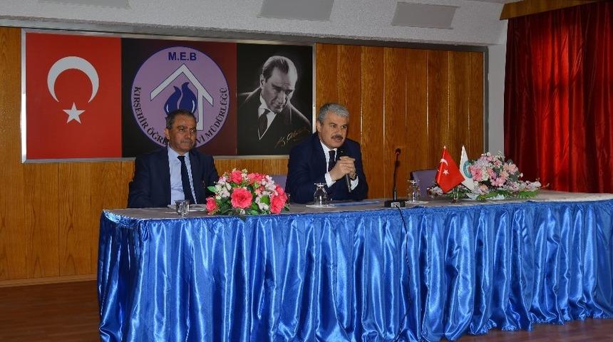 Vali İbrahim Akın: "Devletimiz &ccedil;ocuklarımızı bağımlılıktan uzak tutmak i&ccedil;in yapılan &ccedil;alışmalara &ouml;nem veriyor"