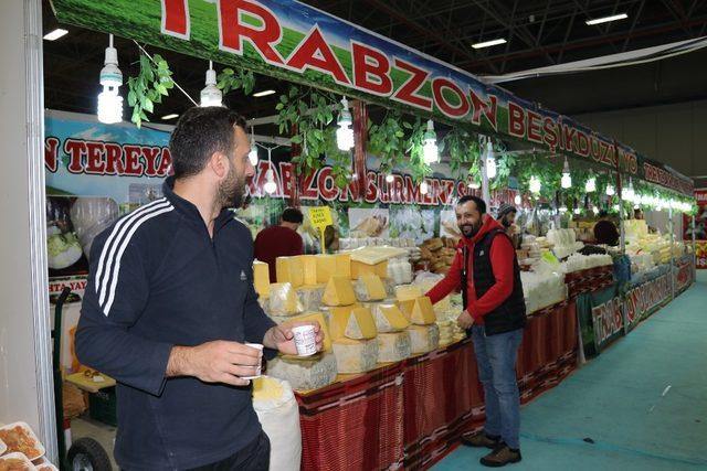 Van’da ‘Yöresel Ürünler ve Hediyelik Eşya Fuarı’ yüzleri güldürüyor