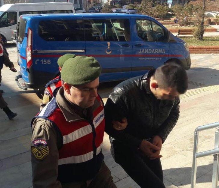 Uyuşturucudan hayatını kaybedince, arkadaşları gömmüş G1