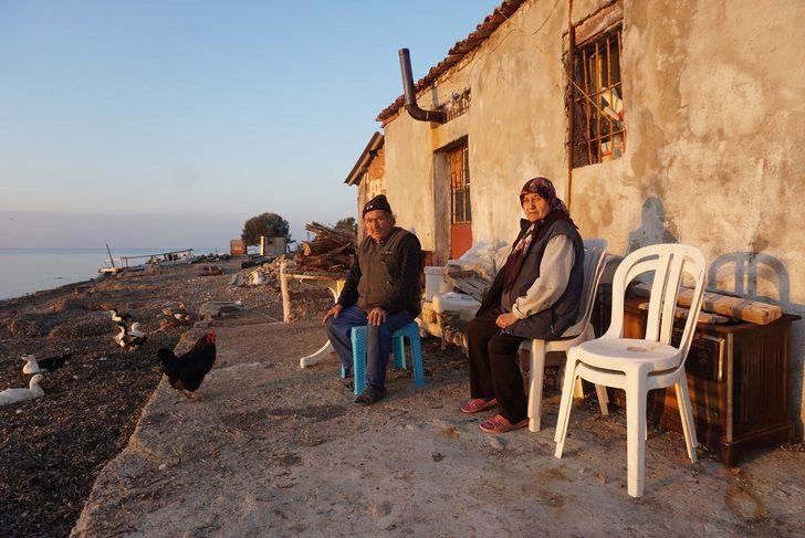 15 yıldır adada yaşıyor! Yerleşim bölgesine sadece 600 metre uzakta ama... G5