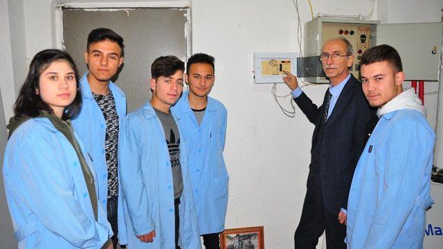(Özel) Öğrencilerin 23 bin lira tasarruf ettiren projesi tescil yolunda