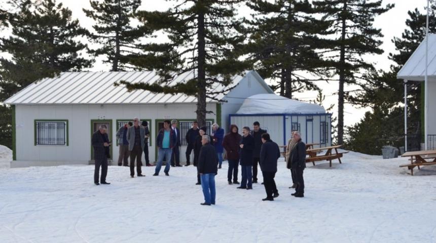 Gediz Belediye Meclisi Son Toplantısını Murat Dağı&rsquo;nda yaptı