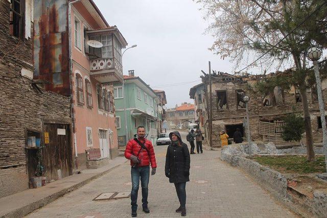 Fotoğraf sanatçıları Eskigediz’i ziyaret etti