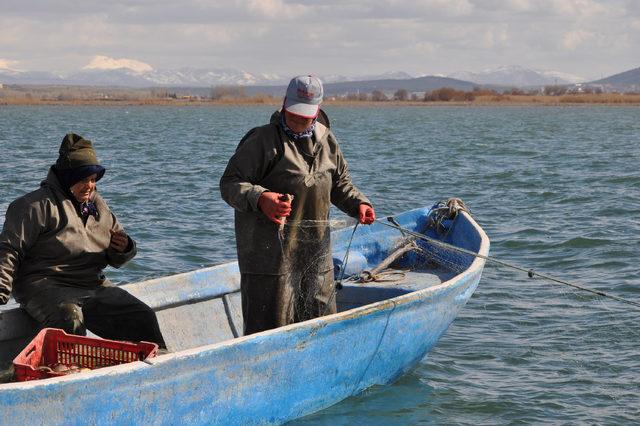 Balıkçı kadınların zorlu mücadelesi