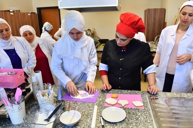 BELMEK’te ücretsiz yemek ve pastacılık eğitimi