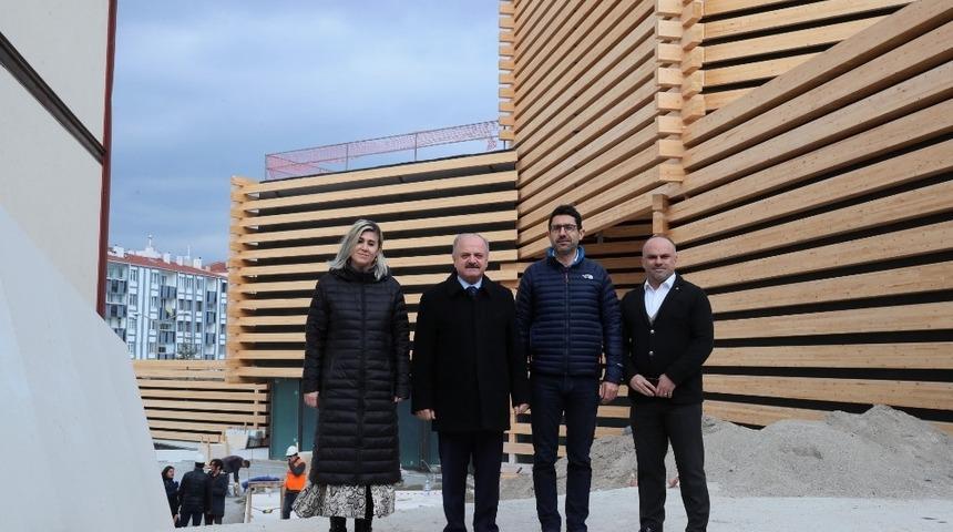 Vali &Ccedil;akacak, Eskişehir Modern Sanat M&uuml;zesi inşaatında inceleme yaptı