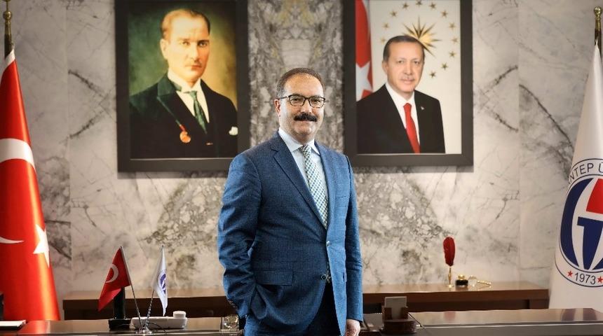 Rekt&ouml;r G&uuml;r&rsquo;den 8 Mart Kutlaması