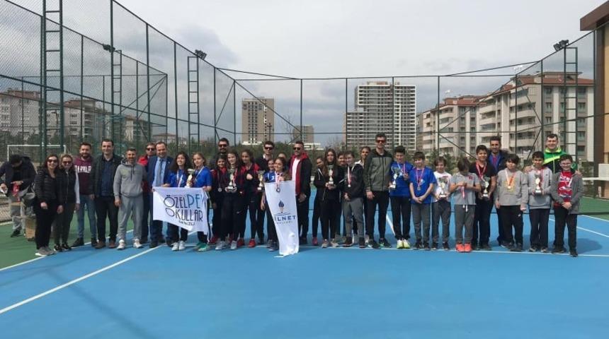 Denizli&rsquo;de tenisin yıldızları belli oldu