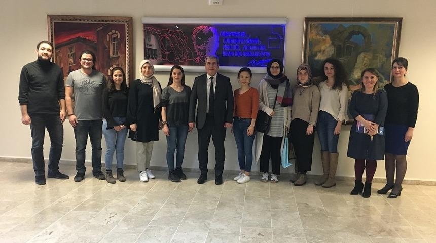 Engelli &ouml;ğrencilere PA&Uuml;&rsquo;l&uuml; akademisyenlerden destek